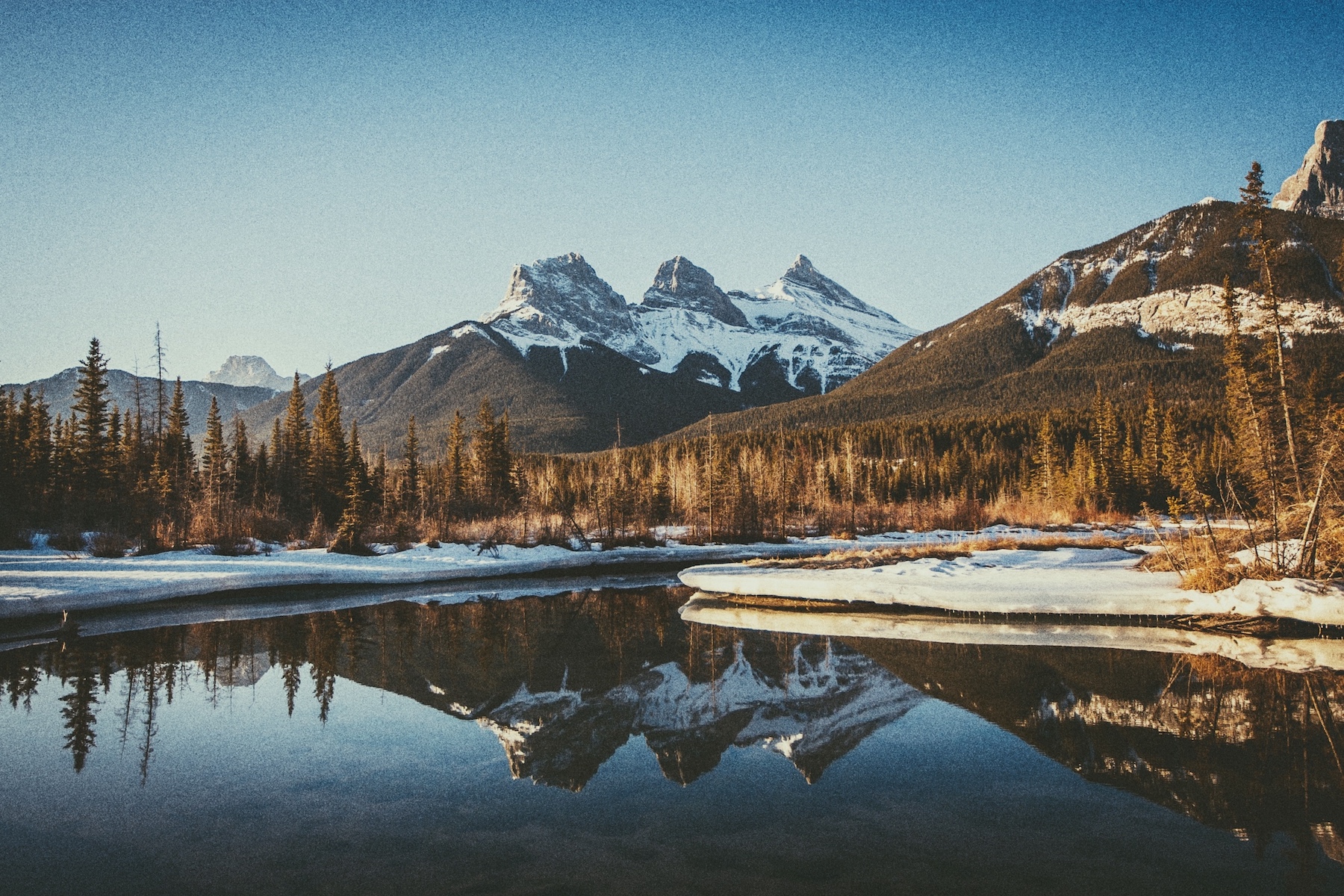 Canmore Mountain Lodging – Elk & Owl Mountain Retreats