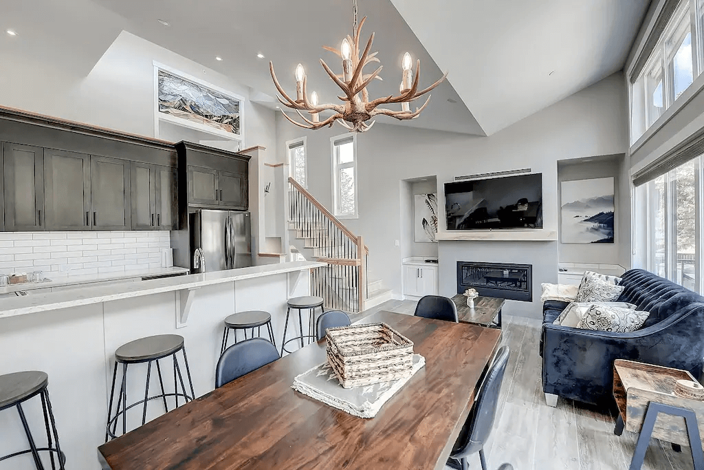 Huge remote work table