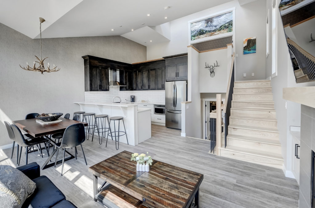 F5547471-1A35-415C-A233-D121BCD993EC