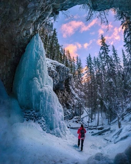 Canmore winter hike