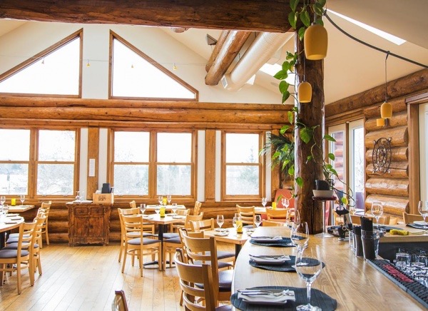 Lodeg style restuarnt